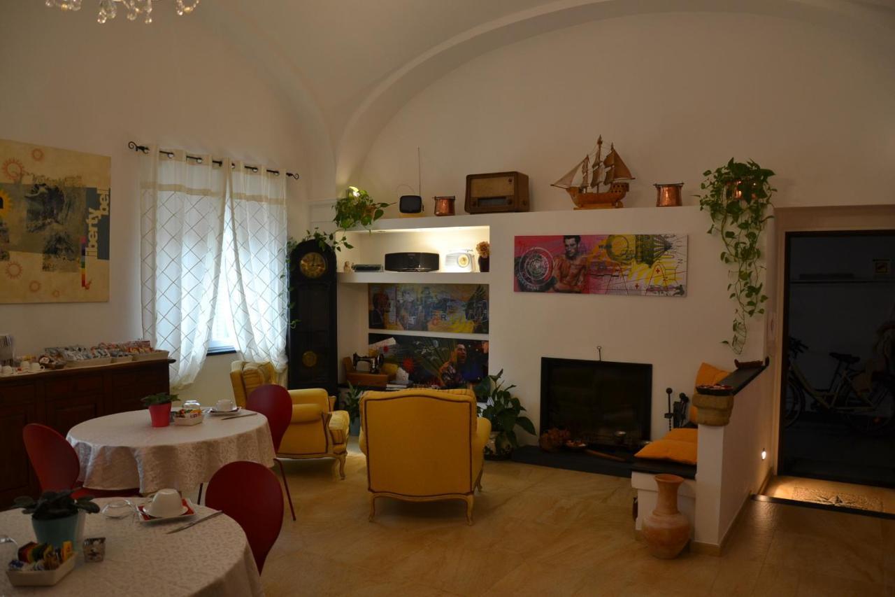 B&B Torre Porta Marina Ventimiglia Bagian luar foto