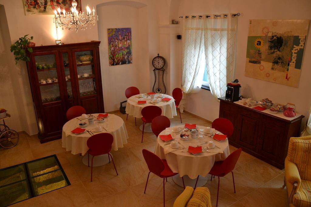 B&B Torre Porta Marina Ventimiglia Bagian luar foto